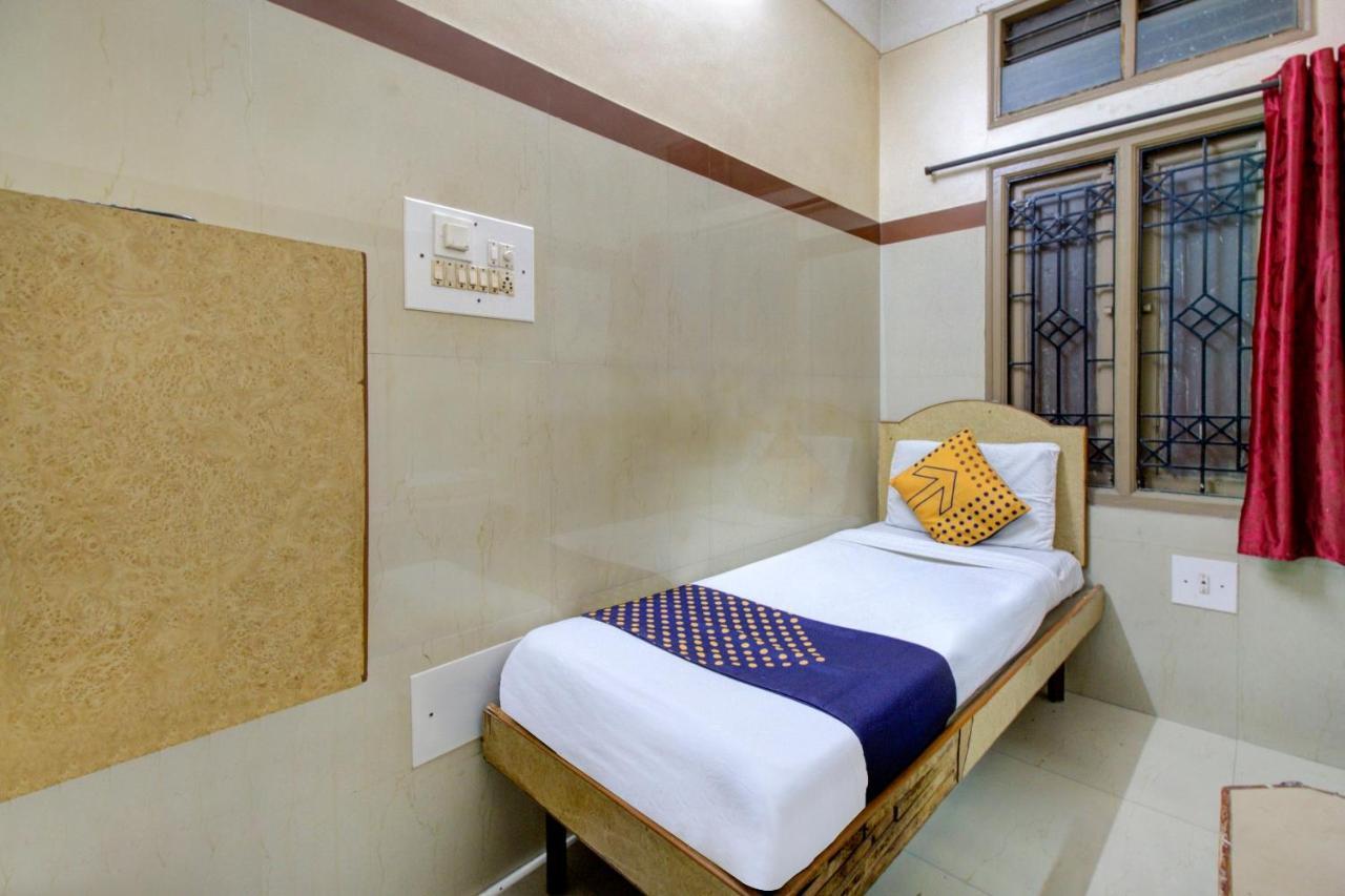 Spot On 75643 Golden Guest House Bangalore Exterior photo