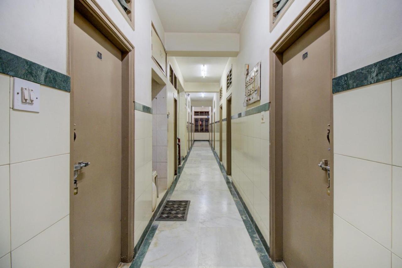Spot On 75643 Golden Guest House Bangalore Exterior photo